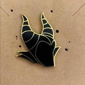 🐭 4 for $20 Bundle / Maleficent Silohuette Pin